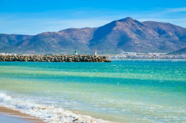 Charmante Maison Coeur De Ville 650M Plage Емпуриабрава Екстериор снимка