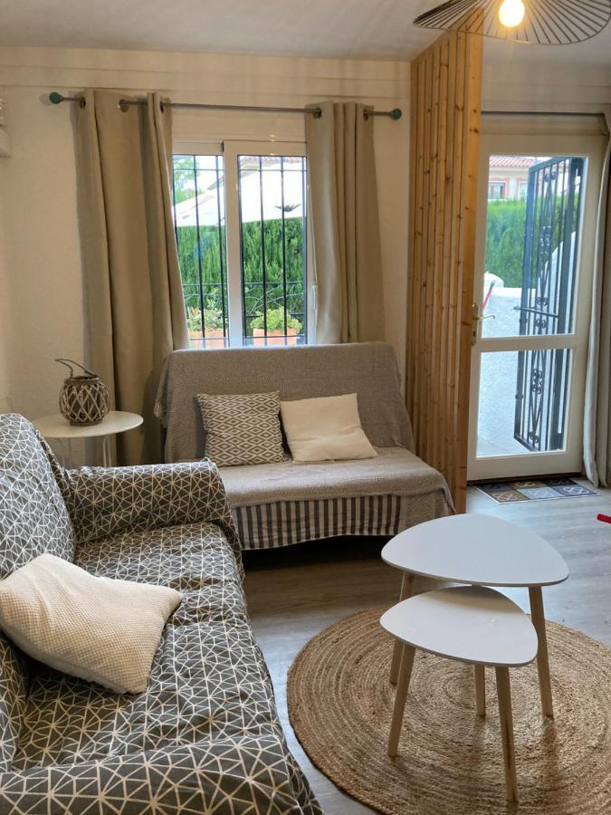Charmante Maison Coeur De Ville 650M Plage Емпуриабрава Екстериор снимка
